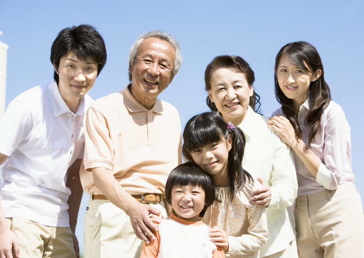 百善孝为先作文1000字《陪伴才是对父母的补偿》-电子课本网 百善孝为先作文1000字《陪伴才是对父母的补偿》