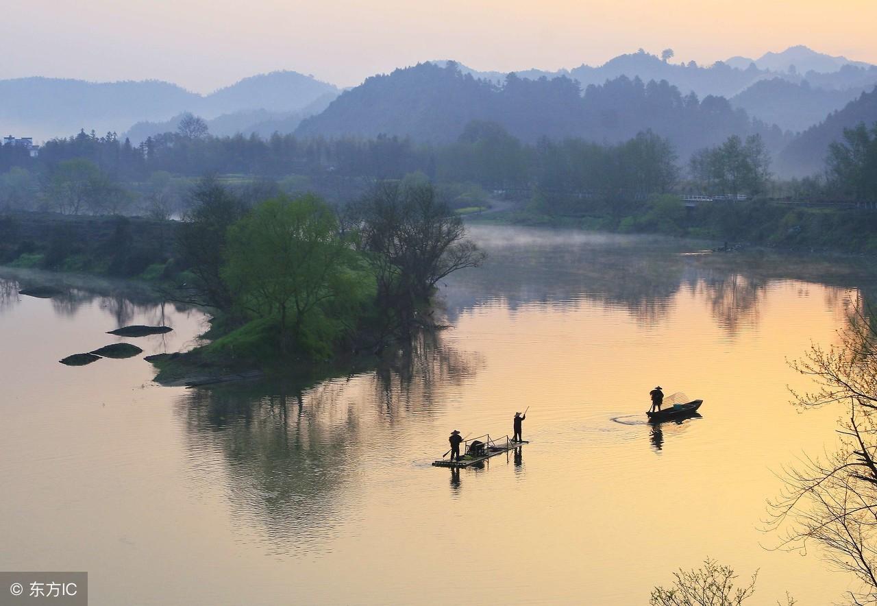 关于家乡的作文800字(家乡的小河)附:点评-电子课本网 关于家乡的作文800字(家乡的小河)附:点评