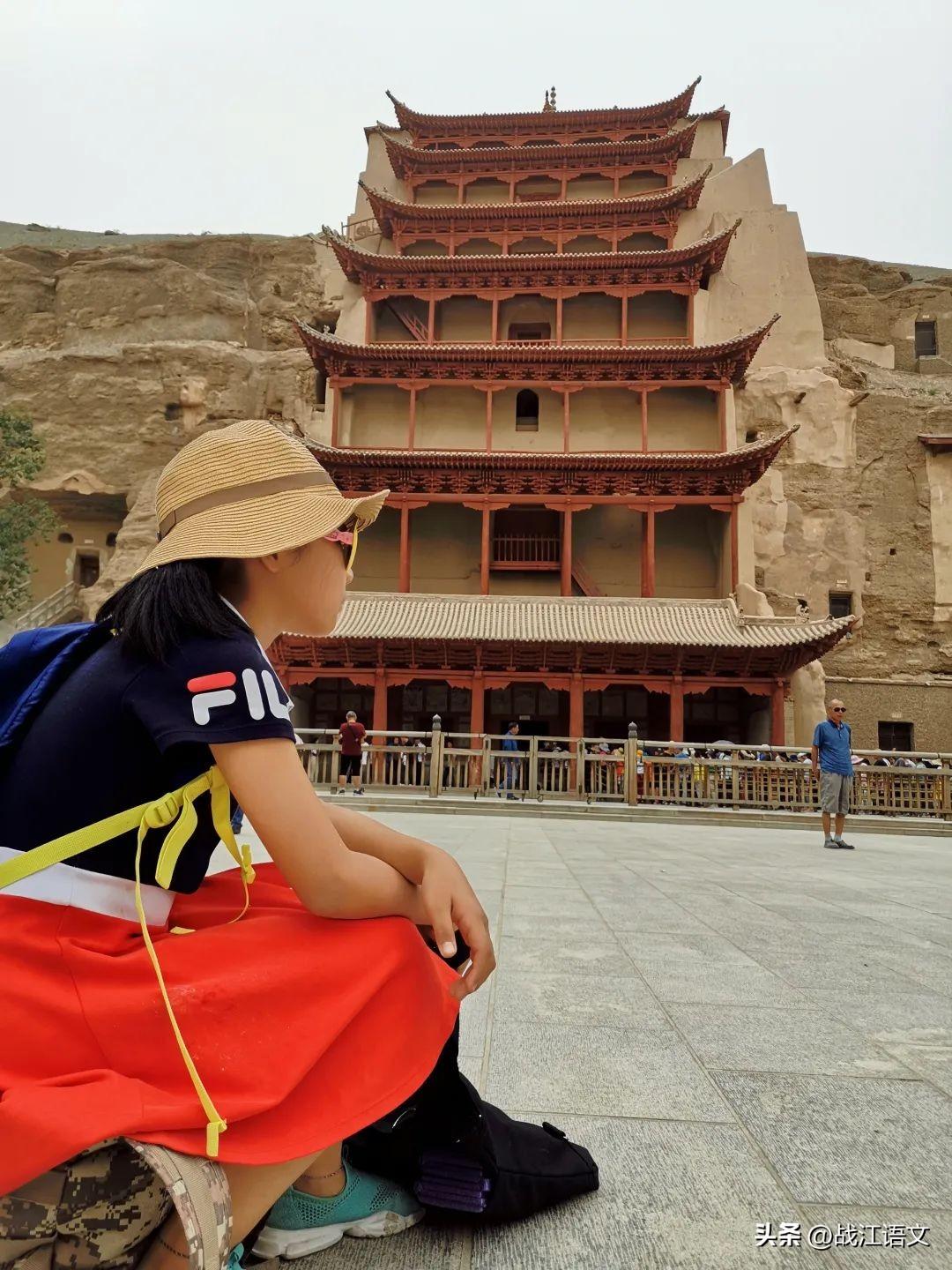 窗作文600字初中优秀《窗外》