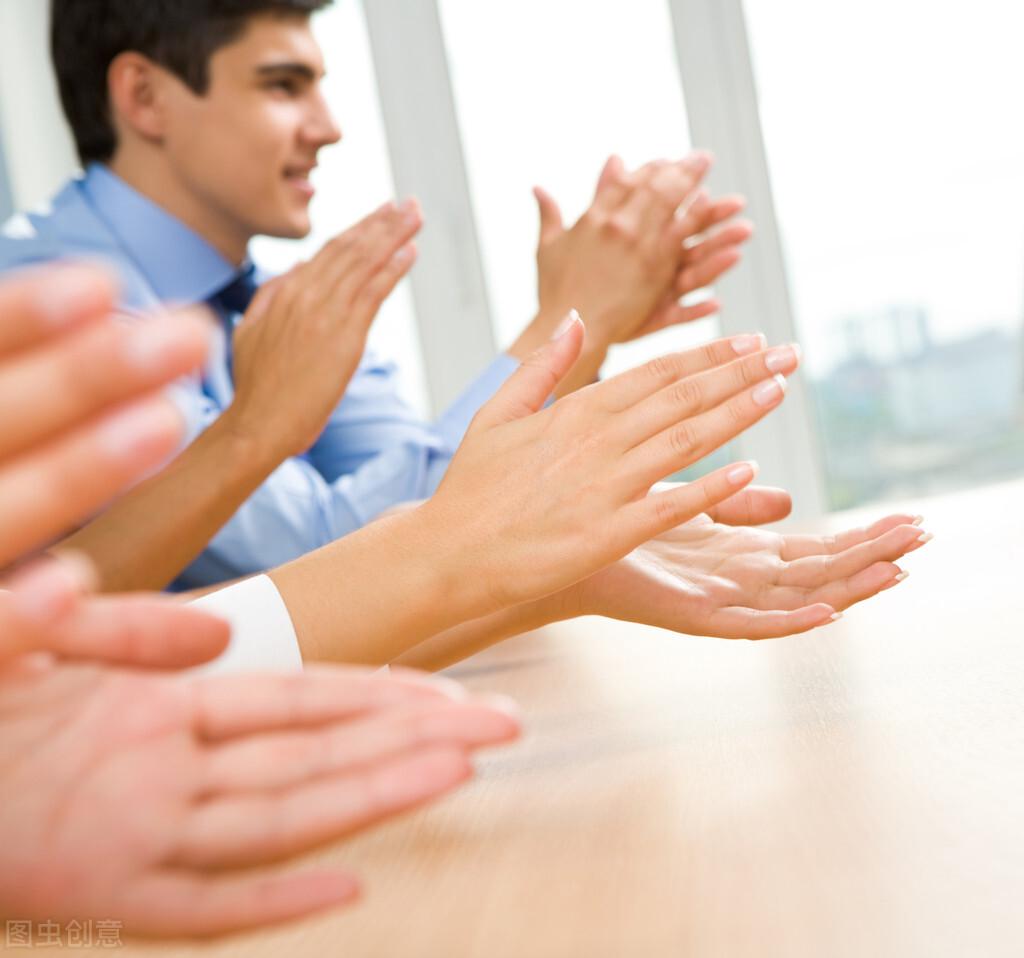 掌声响起来作文800字满分作文《给自己一阵掌声》-电子课本网 掌声响起来作文800字满分作文《给自己一阵掌声》